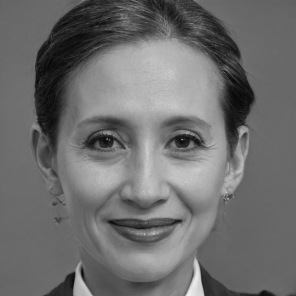 Преподаватель Зара Толди